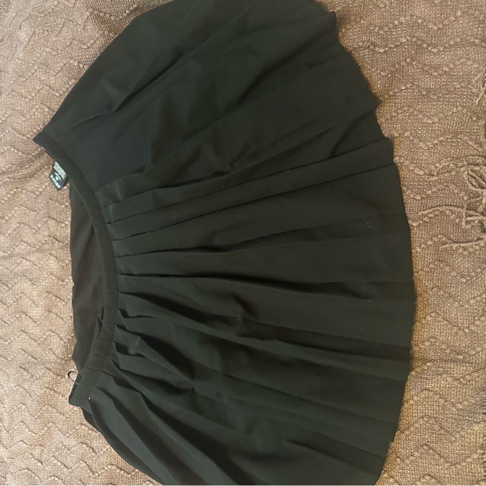 Black Sunday best pleated skirt-size 12